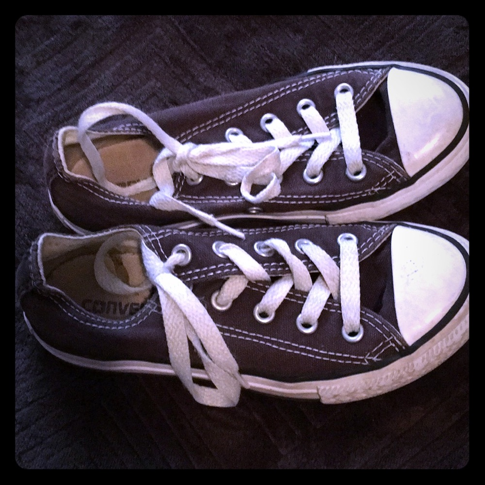 Navy blue Kids Converse good condition , Size 13
